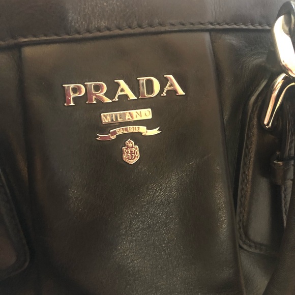 Vitelli soft leather Nero bag with authenticity cards; large bag, top handles - Picture 8 of 13